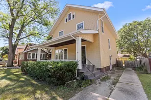 1818 Cumberland St, Rockford, IL 61103 - Photo 2