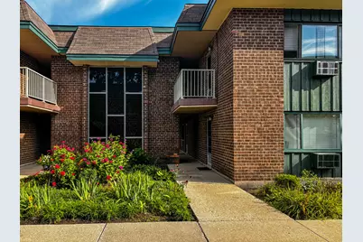444 S Spring Road #17, Elmhurst, IL 60126 - Photo 1