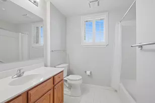 660 Prestwick Ln, Wheeling, IL 60090 - Photo 10