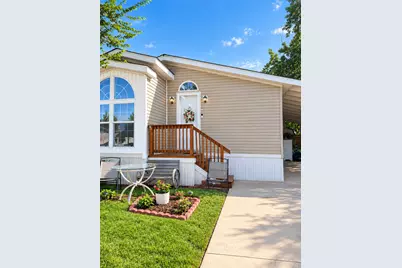 103 Charabanc Lane, Wheeling, IL 60090 - Photo 1