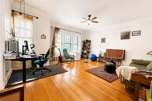 1633 E Hyde Park Blvd, Chicago, IL 60615 - Photo 2