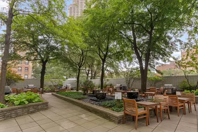 3600 N Lake Shore Drive #2220, Chicago, IL 60613 - Photo 24