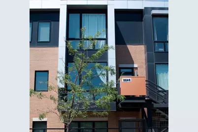 2240 W Madison Street #201, Chicago, IL 60612 - Photo 1