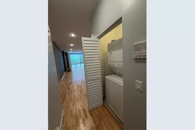 2240 W Madison Street #201, Chicago, IL 60612 - Photo 8