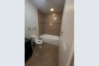 2240 W Madison Street #201, Chicago, IL 60612 - Photo 10