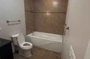2240 W Madison St, Chicago, IL 60612 - Photo 10