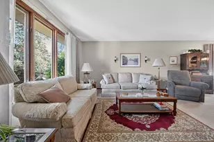 9708 S 81st Ave, Palos Hills, IL 60465 - Photo 2