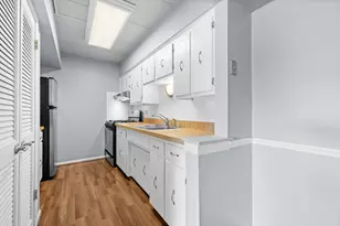 9208 W 140th St, Orland Park, IL 60462 - Photo 8