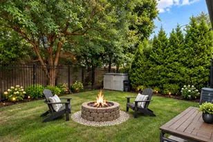 4754 W North Shore Ave, Lincolnwood, IL 60712 - Photo 8