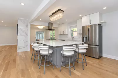 4754 W North Shore Avenue, Lincolnwood, IL 60712 - Photo 12