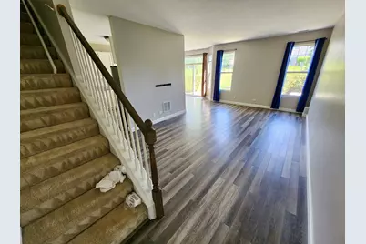 1904 Cobblestone Drive #1904, Carpentersville, IL 60110 - Photo 8