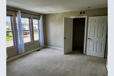 1904 Cobblestone Drive #1904, Carpentersville, IL 60110 - Photo 12
