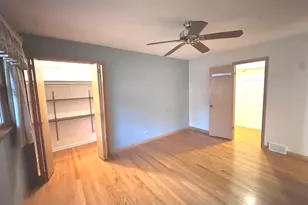 1610 E Dogwood Ln, Mount Prospect, IL 60056 - Photo 18