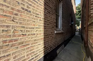 2722 S Homan Ave, Chicago, IL 60623 - Photo 42