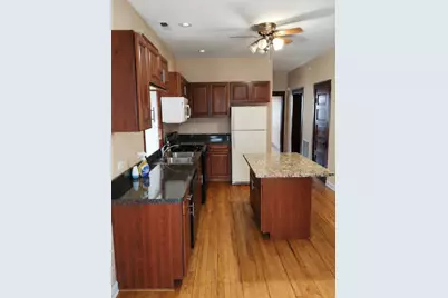 8233 S Escanaba Avenue, Chicago, IL 60617 - Photo 6