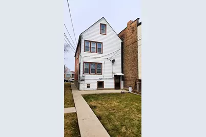 8233 S Escanaba Avenue, Chicago, IL 60617 - Photo 8