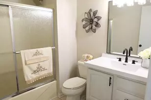 8247 W Wintergreen Dr, Frankfort, IL 60423 - Photo 20