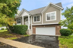 543 Silver Leaf Dr, Joliet, IL 60431 - Photo 1