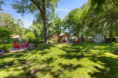 645 Hill Avenue, Glen Ellyn, IL 60137 - Photo 34