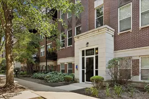 1225 N Orleans St, Chicago, IL 60610 - Photo 1