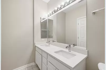 1225 N Orleans Street #602, Chicago, IL 60610 - Photo 16