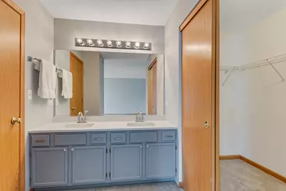 656 Kingsbrooke Crossing, Bolingbrook, IL 60440 - Photo 14