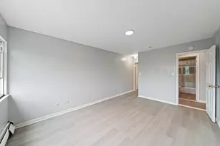 7854 S South Shore Dr, Chicago, IL 60649 - Photo 14