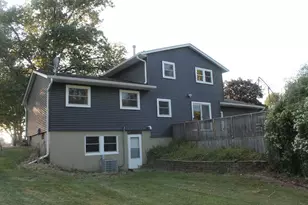 108 Circle Dr, Cambridge, IL 61238 - Photo 6