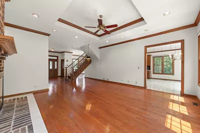 1524 Lloyd Court, Wheaton, IL 60189 - Photo 6