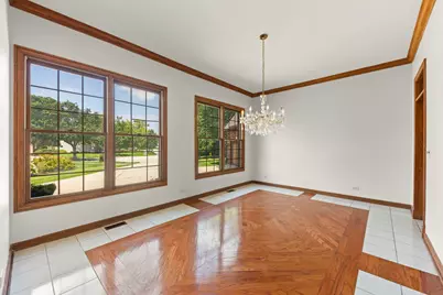 1524 Lloyd Court, Wheaton, IL 60189 - Photo 4