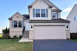 70 E Meadow Dr, Cortland, IL 60112 - Photo 1