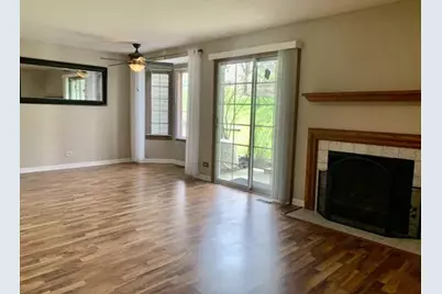 1864 Fox Run Drive #B, Elk Grove Village, IL 60007 - Photo 2