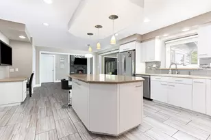 4072 Broadmoor Cir, Naperville, IL 60564 - Photo 14