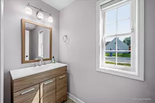 400 Spruce Ave, Bensenville, IL 60106 - Photo 16