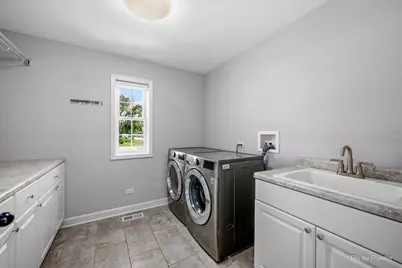 400 Spruce Avenue, Bensenville, IL 60106 - Photo 18