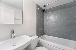 1918 W Cullom Ave, Chicago, IL 60613 - Photo 8