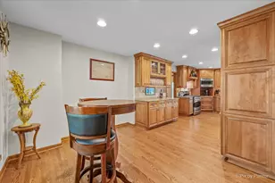 1775 Illinois St, Roselle, IL 60172 - Photo 12