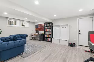 5047 W Winnemac Ave, Chicago, IL 60630 - Photo 36