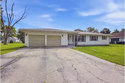 218 N Kansas Street, Atwood, IL 61913 - Photo 2