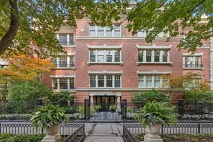 1350 N State Pkwy, Chicago, IL 60610 - Photo 1