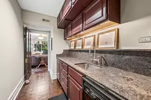 1350 N State Pkwy, Chicago, IL 60610 - Photo 8