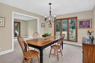 2189 Hidden Valley Dr, Naperville, IL 60565 - Photo 14