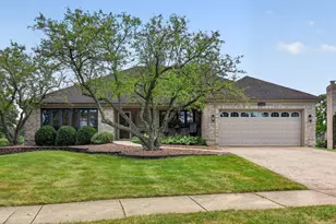 2189 Hidden Valley Dr, Naperville, IL 60565 - Photo 1