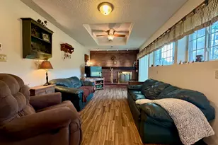 700 W Webster St, Clifton, IL 61727 - Photo 6