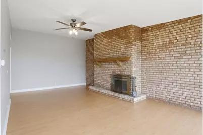 5500 Hillcrest Lane #4L, Lisle, IL 60532 - Photo 2
