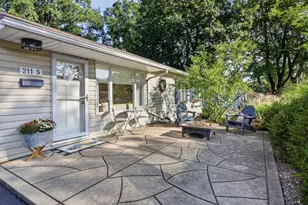 211 S Dorchester Ave, Wheaton, IL 60187 - Photo 2
