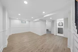 9137 S Essex Ave, Chicago, IL 60617 - Photo 28