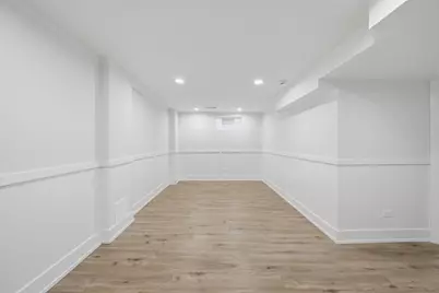 9137 S Essex Avenue, Chicago, IL 60617 - Photo 30