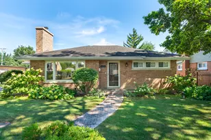 9129 Mango Ave, Morton Grove, IL 60053 - Photo 1