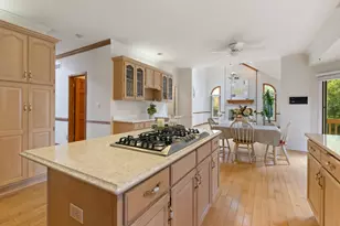 2704 Shellingham Dr, Lisle, IL 60532 - Photo 12